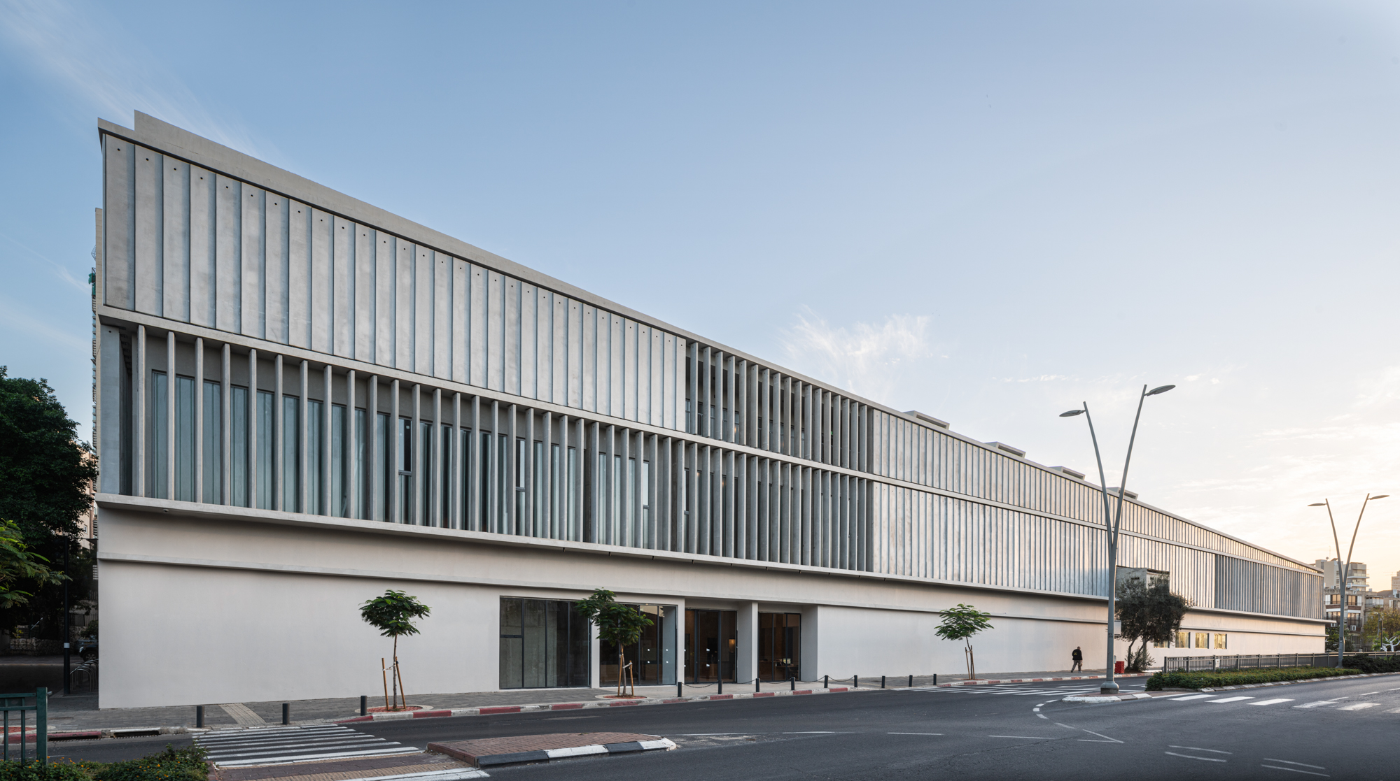 צילום מבנה מוזיאון רמת גן (צילום: תומר אפלבוים)